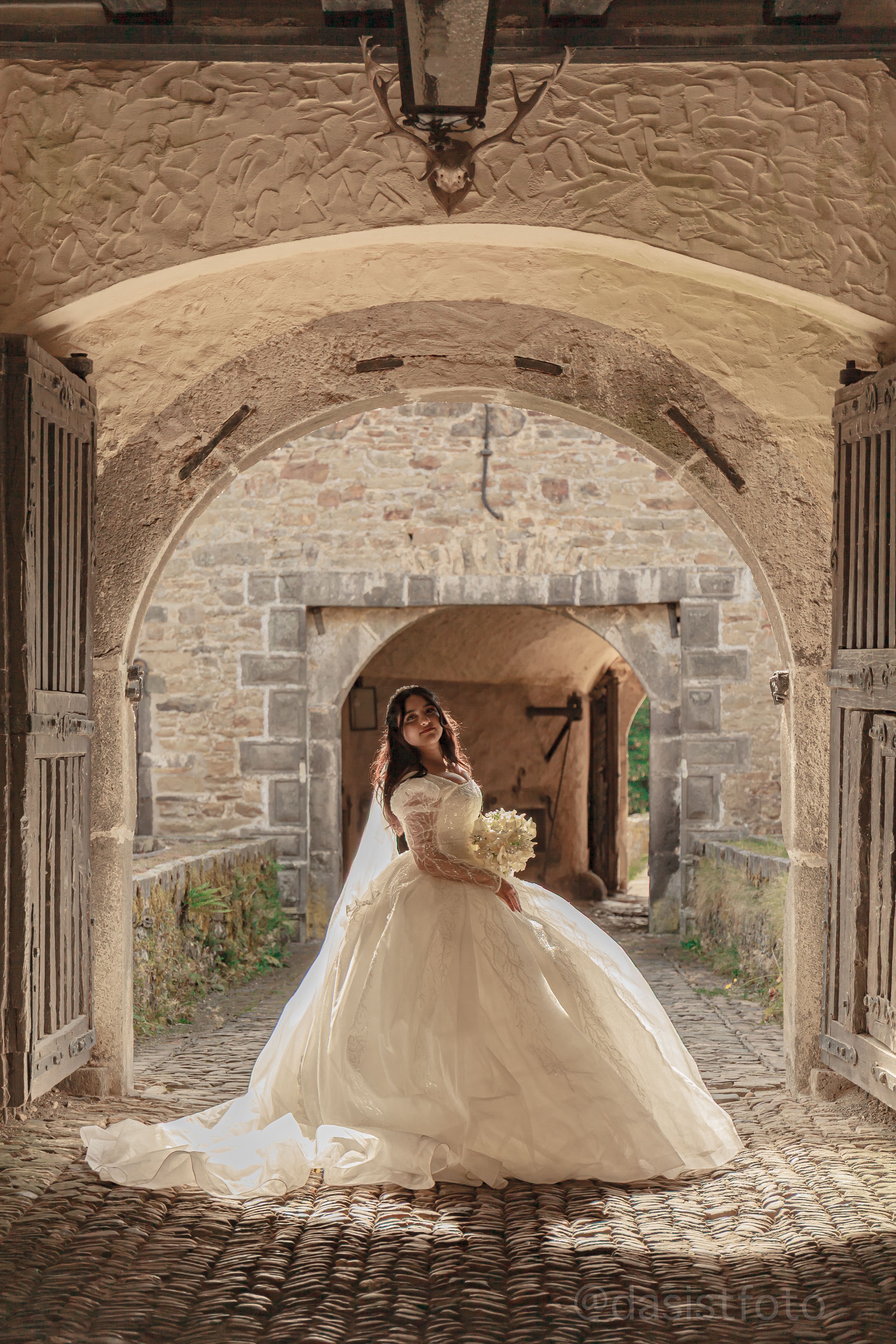 Marie & Jonas — Weingut · Koblenz · Abendlicht